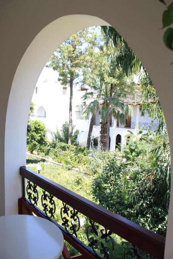 Toloman Hotel Bitez Beach 外观 照片